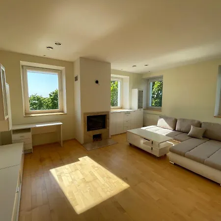 Spacious 3-bedroom With Sauna بارنو